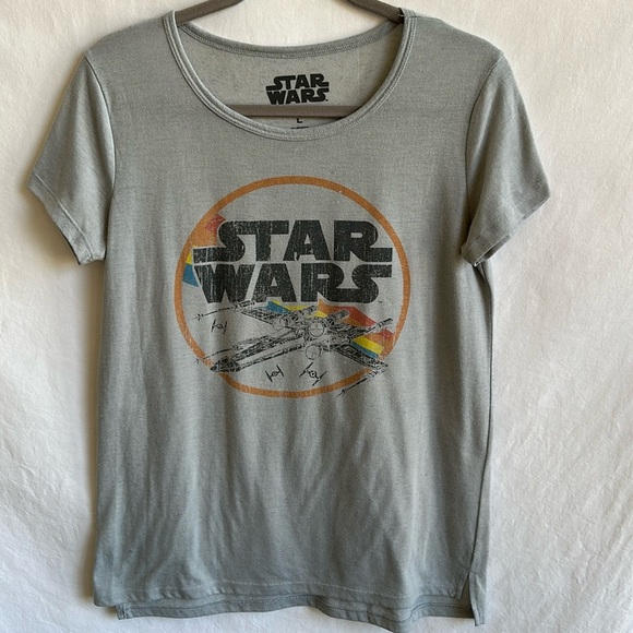 Star Wars Tops - Star Wars gray round neck angled sleeve tee, size L